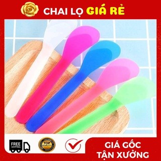 [100c] Que Nhựa Lấy Mỹ Phẩm, Múc Kem HUHA.