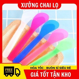 Que nhựa dùng trong spa , muỗng kem ,