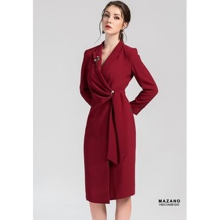 Đầm đỏ cổ vest thắt đai nữ Mazano