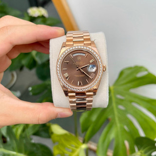 Đồng Hồ Rolex Daydate EW 228345 mặt số nâu cafe bản máy mỏng chuẩn auth Thuỵ Sỹ cực chuẩn