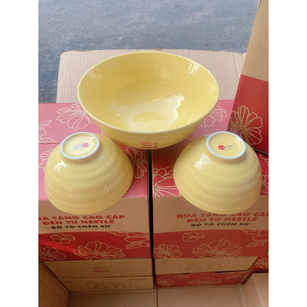 Bộ tô + 2 chén sứ DongHwa (HÀNG KM Nestle)