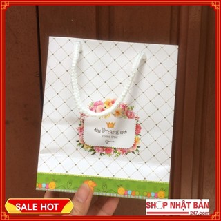Túi giấy đựng quà nhỏ cỡ nhỏ - size 15.5x19.5x7cm