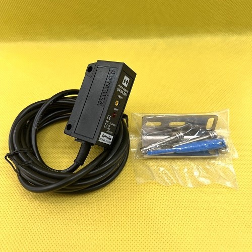 Cảm Biến Autonics BM200-DDT