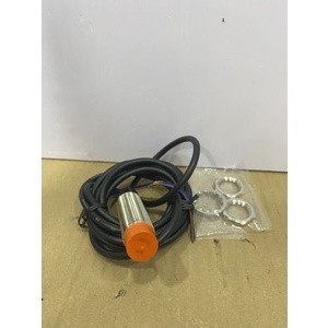 Cảm Biến Autonics PRL18-8DP