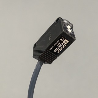 CẢM BIẾN QUANG OMRON E3Z-D62 NPN