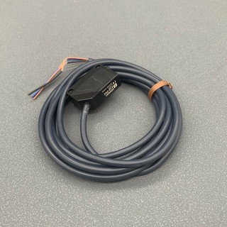 CẢM BIẾN QUANG OMRON E3Z-D62 NPN