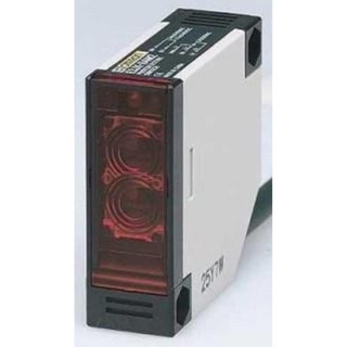 Cảm biến quang omron e3jk-r2m2