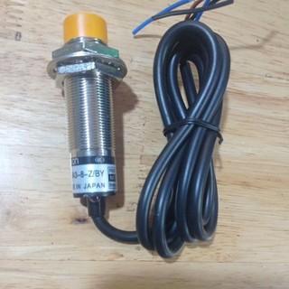 Cảm biến tiệm cận omron phi 18 pnp/no 24v 3 dây lj18a3-8-z/by