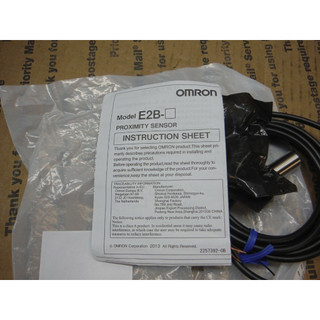 Cảm biến tiệm cận Omron E2B-M12KS04-WP-C1 2M
