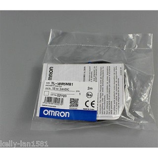Cảm biến tiệm cận omron tl-w1r5mb1