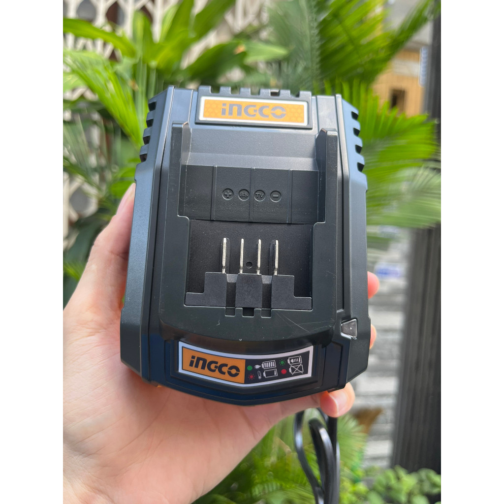 Đế sạc pin Ingco 20V/ 2Ah FCLI2001