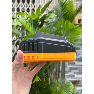 Đế sạc pin Ingco 20V/ 2Ah FCLI2001