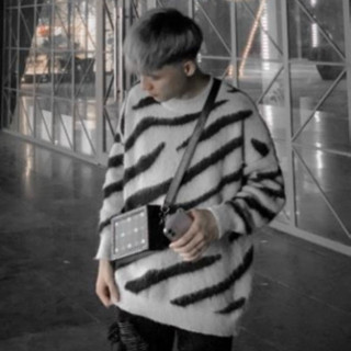 Áo Len Nam Nữ Sọc Vằn Cao Cấp Bản Chuẩn Quảng Châu - Áo Len Lông Xù Sọc Vằn Nam Nữ Phong Cách Hàn Quốc