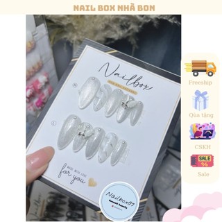 Nail box thiết kế mắt mèo kim cương