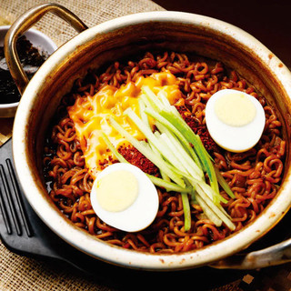 Mì Hàn Quốc Oppa Ottogi ăn liền 65g
