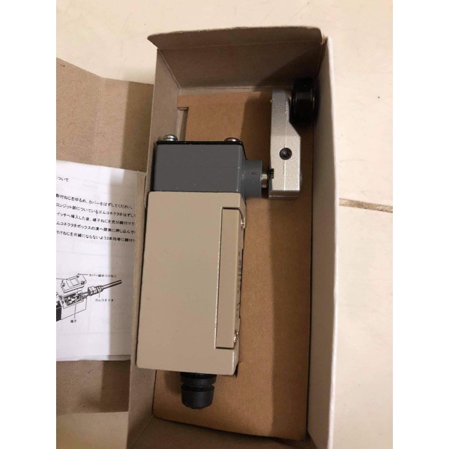 Công tắc hành trình omron HL - 5000