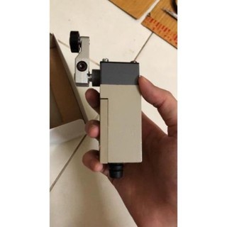 Công tắc hành trình omron HL - 5000