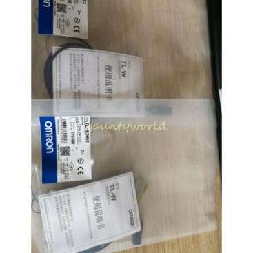 Cảm Biến Từ Omron TL-W3MB2 2M