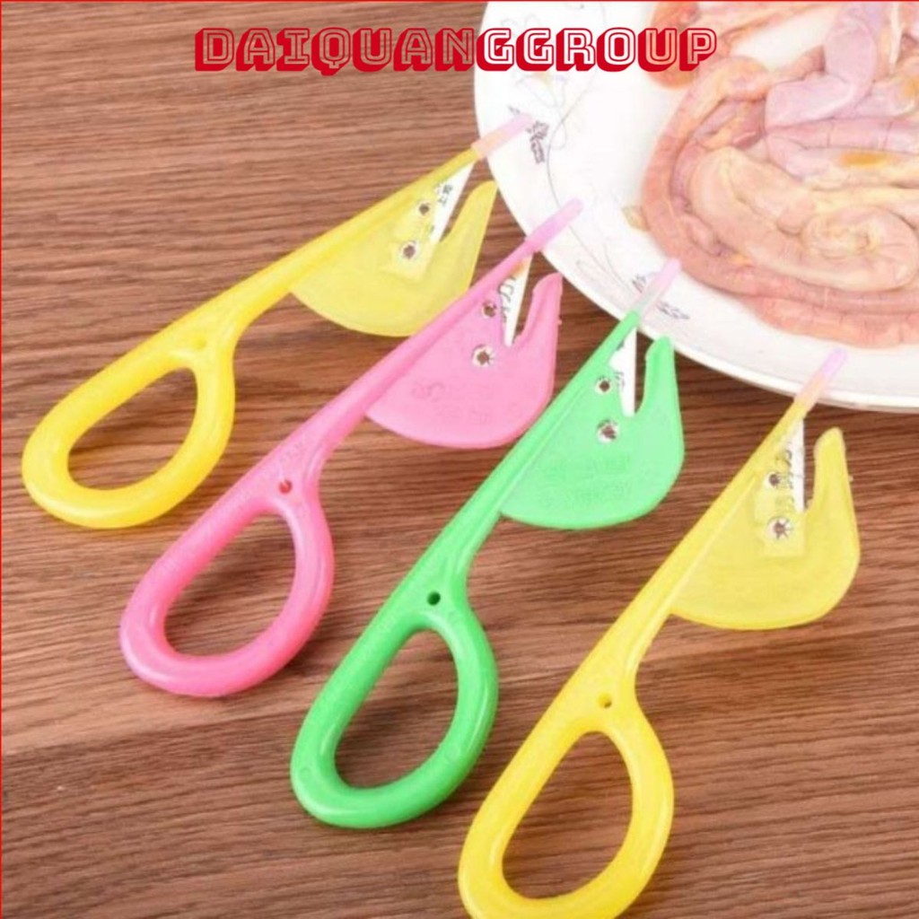 DAO LÀM LÒNG GÀ VỊT TIỆN LỢI . .