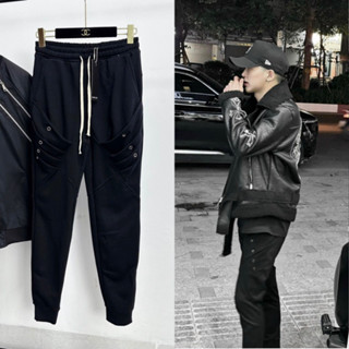 Quần Jogger Nam Obsess Nỉ Chân Cua Đen Thêu Mang Bấm Lỗ Khuyên Bạc Hai Đùi Phối Nắp Túi Sau Dành Cho Anh Em Boy Phố Hot