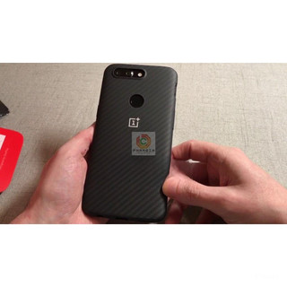 Miếng dán mặt lưng skin carbon Oneplus 5T