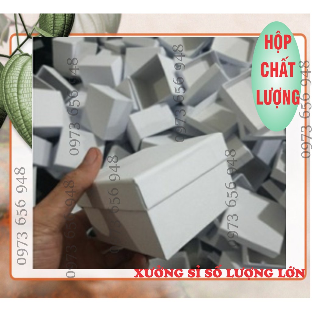 Hộp đồng hồ màu trắng