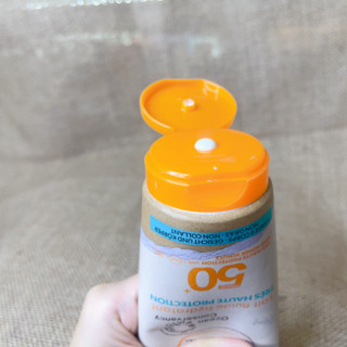 [Thân thiện môi trường] Kem chống nắng dưỡng da Garnier Ambre Solaire Lait Fuilde tuýp 175ml