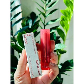 Son dưỡng (innisfree lip balm) màu 1,5