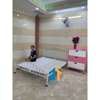 Giường sắt mỹ nghệ 1m6x2m Đại Thành