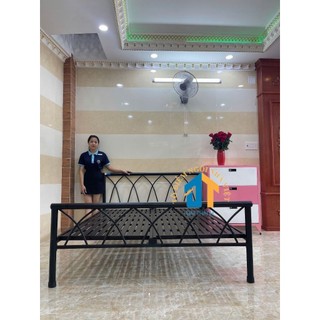 Giường sắt đan chéo 1m2x2m