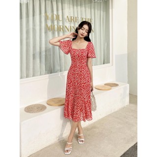 Váy hoa nhí đỏ cổ vuông tùng đuôi cá, thiết kế chiết eo, hở lưng, tôn dáng thanh lịch 1VA599DO Lep'