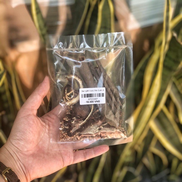 Set ngâm rượu mai quế lộ