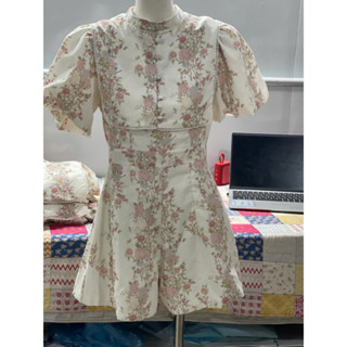 Jumpsuit hoa nhí cổ tàu tay bồng mùa hè đi chơi đi du lịch  Lía.clothing