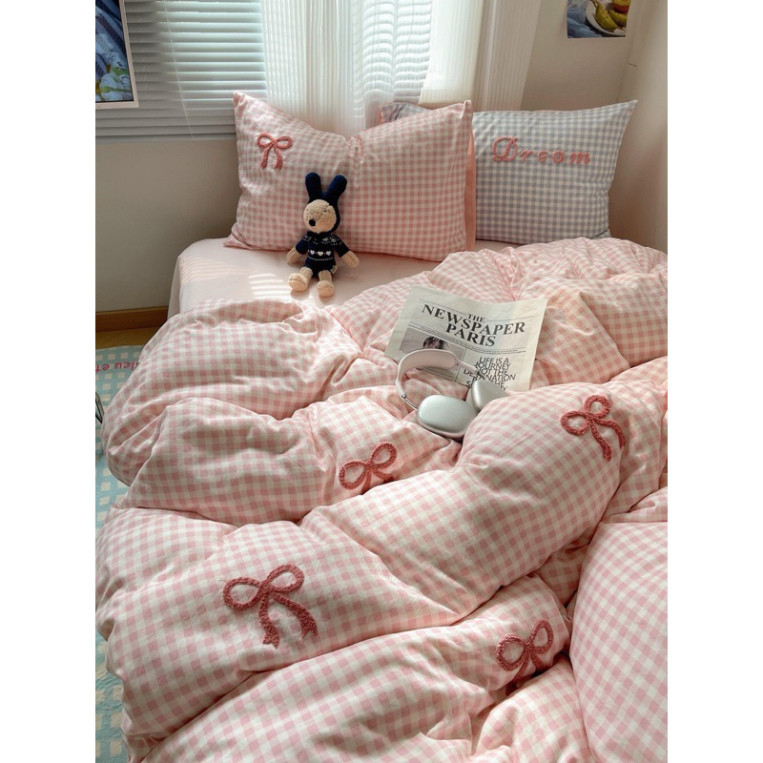 Bộ Vỏ Chăn Ga Gối Cotton Đũi Dệt Nơ Phối Hoạ Tiết Caro, Set Chăn Ga Gối Cotton Đũi Thêu Mềm Mịn Thoá