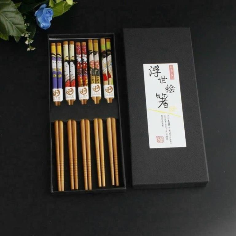 Set 5 đôi đũa tre cô gái Nhật