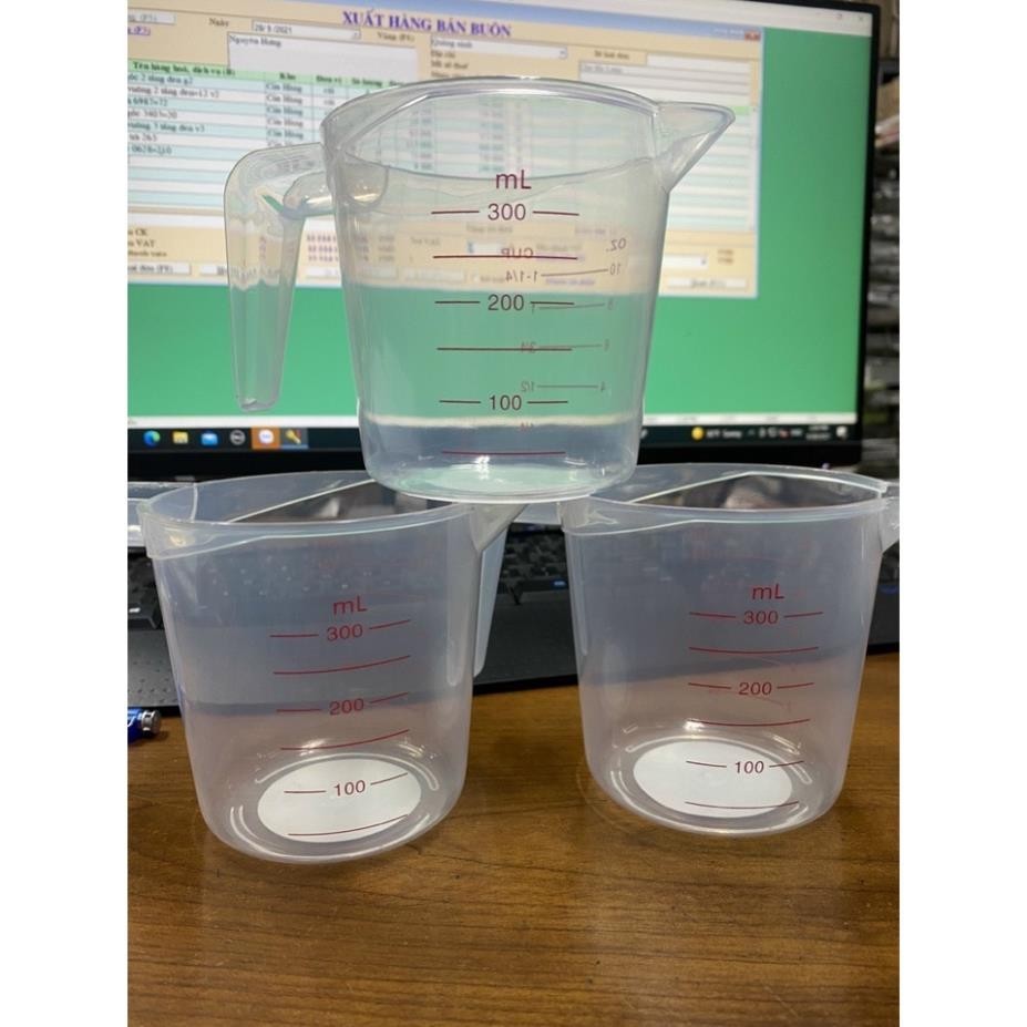 Cốc nhựa chia vạch 300ml, ca nhựa chia dung tích 300ml