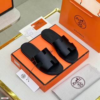 Dép IZMIR VEAU SANDALE HM NEWSS2025 Màu Đen Cổ Điển