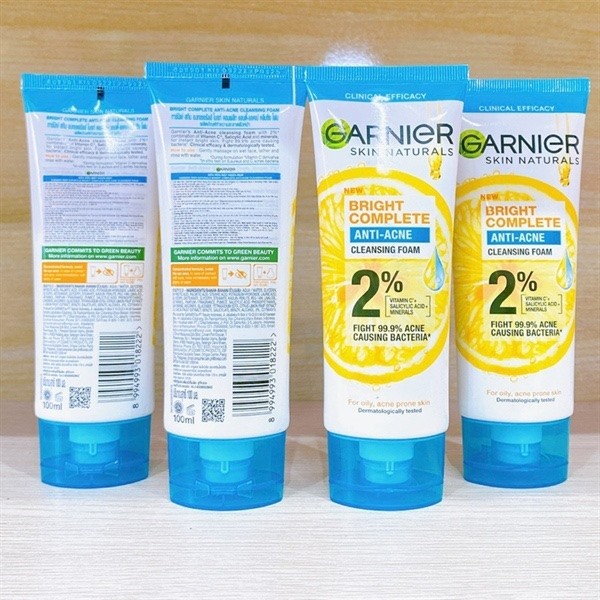 Garnier bright complete anti-acne cleansing Foam 100ml