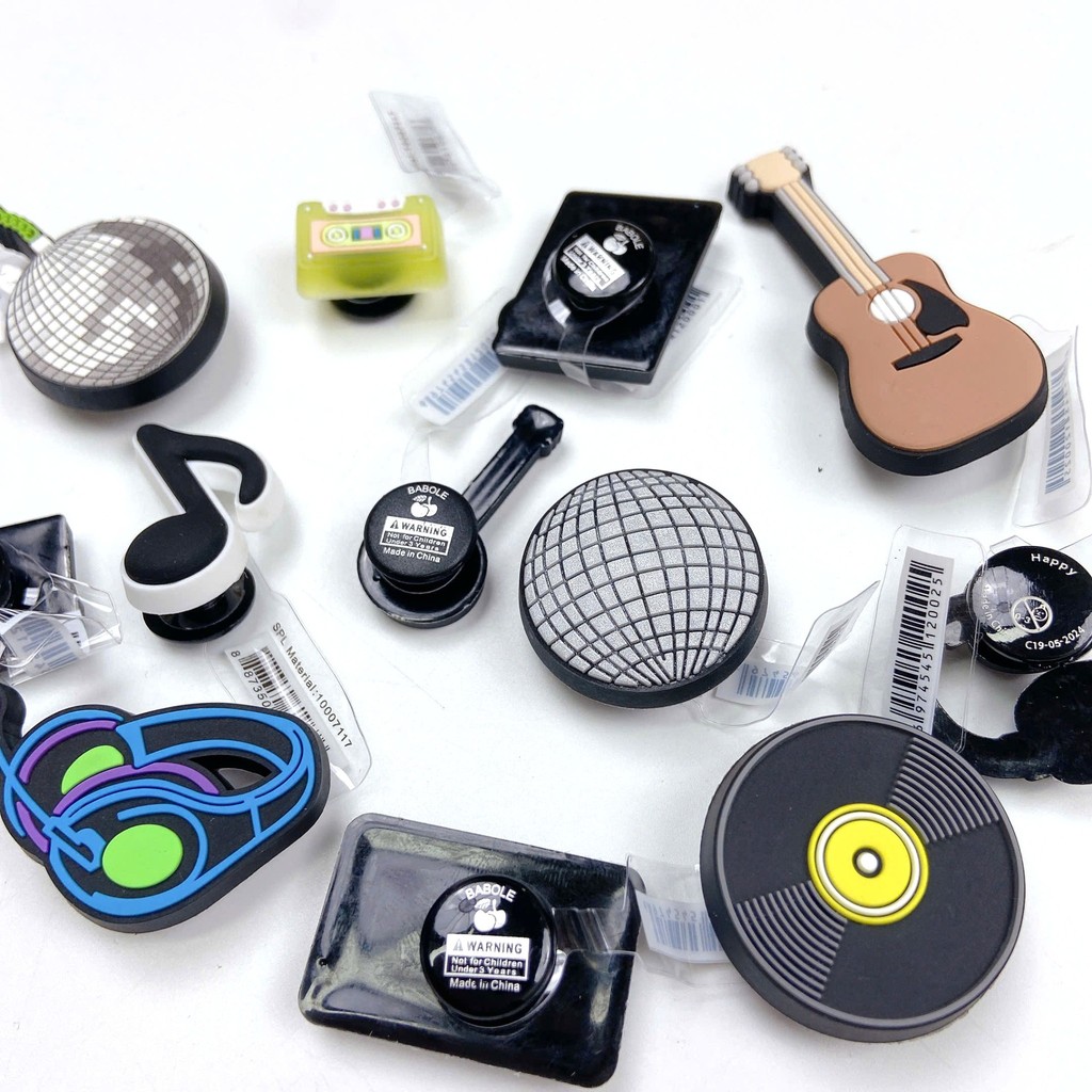 [ CHARM MẪU CA NHẠC ] IBBITZ gắn dép Cross cho bé, stickers charm gắn dép Cross trẻ em mẫu ca nhạc