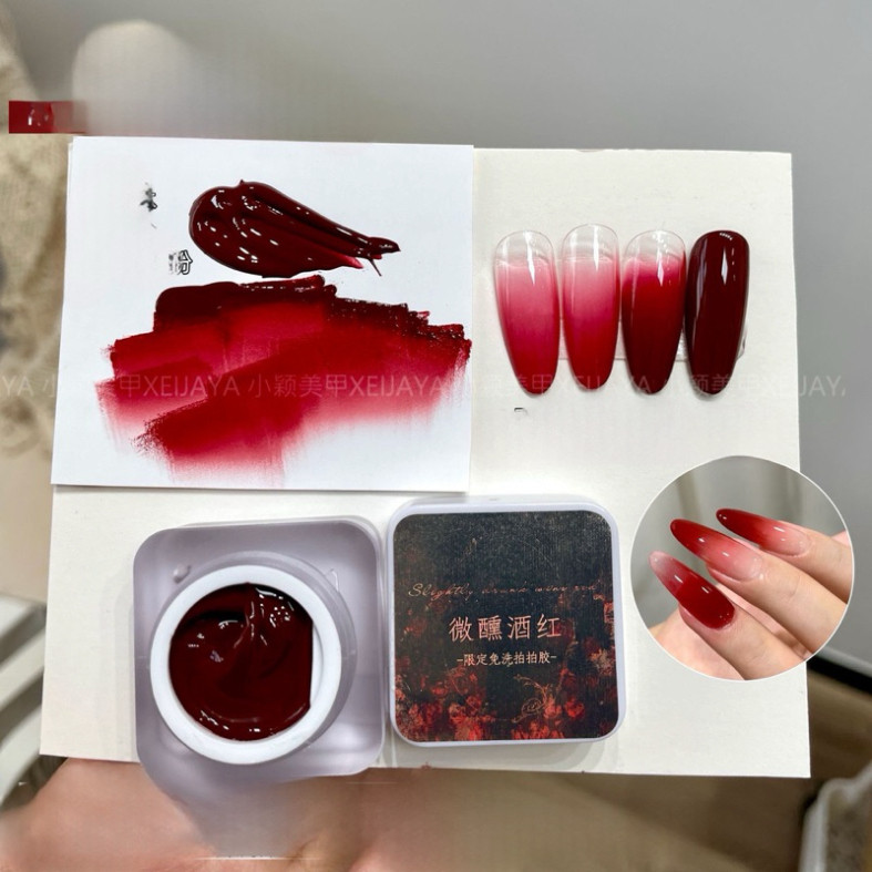 Gel ombre, gel in tone đỏ nail