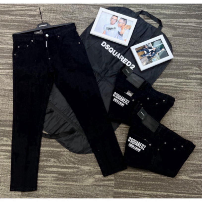 Quần jean Biker DSQ Đen Chữ DSQUARED Hoạ tiết có túi sau Hàng Mới nhấtNăm 2024