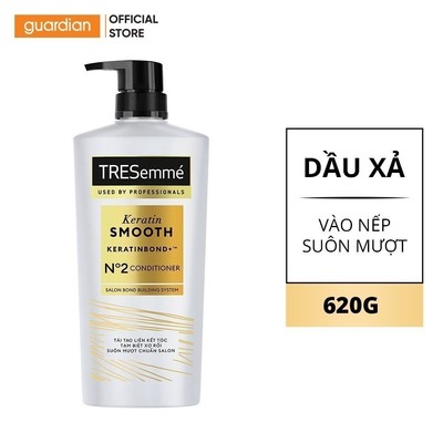 Dầu xả TreSemme Keratin Smooth vào nếp suôn mượt 620g