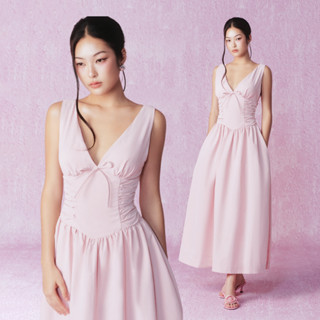 RECHIC Đầm dài Kyomi cổ V sát nách dáng xòe chiết eo sang trọng