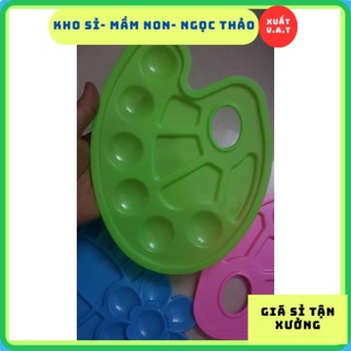 khay pha màu. hoạ cụ vẽ tranh