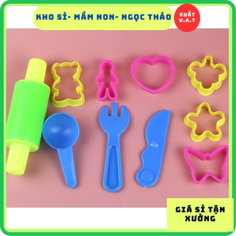 Khuôn chơi đất nặn cho cát động lực