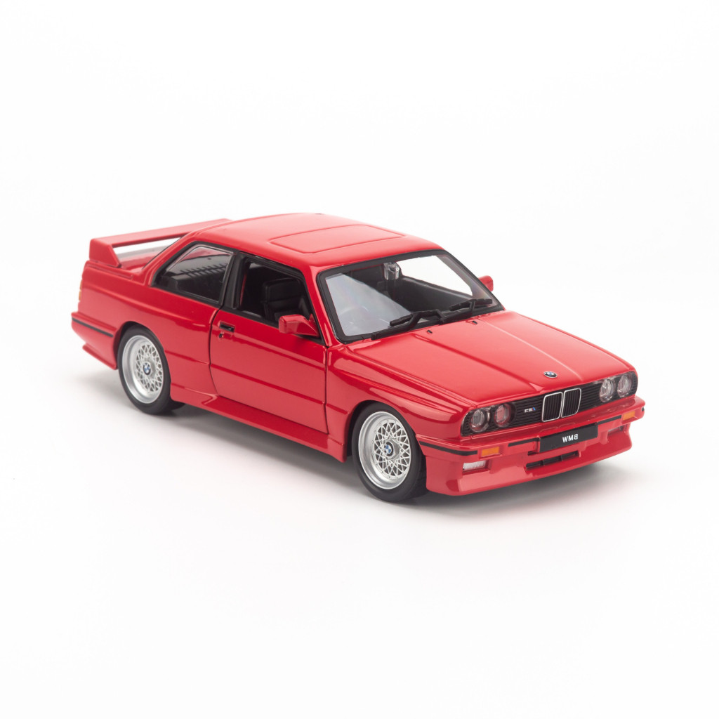 Mô hình xe BMW M3 E30 1988 1:24 Bburago
