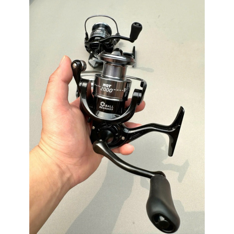 Máy Câu WuTu NQT Màu Sắc: Đen Bạc  Có size: 2000 - 7000 gahagv555