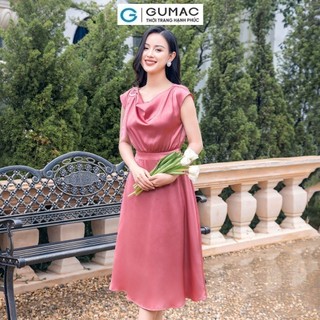 Đầm nữ GUMAC A cổ đổ tay liền phối phụ kiện sang trọng lụa mềm mát DD11013 