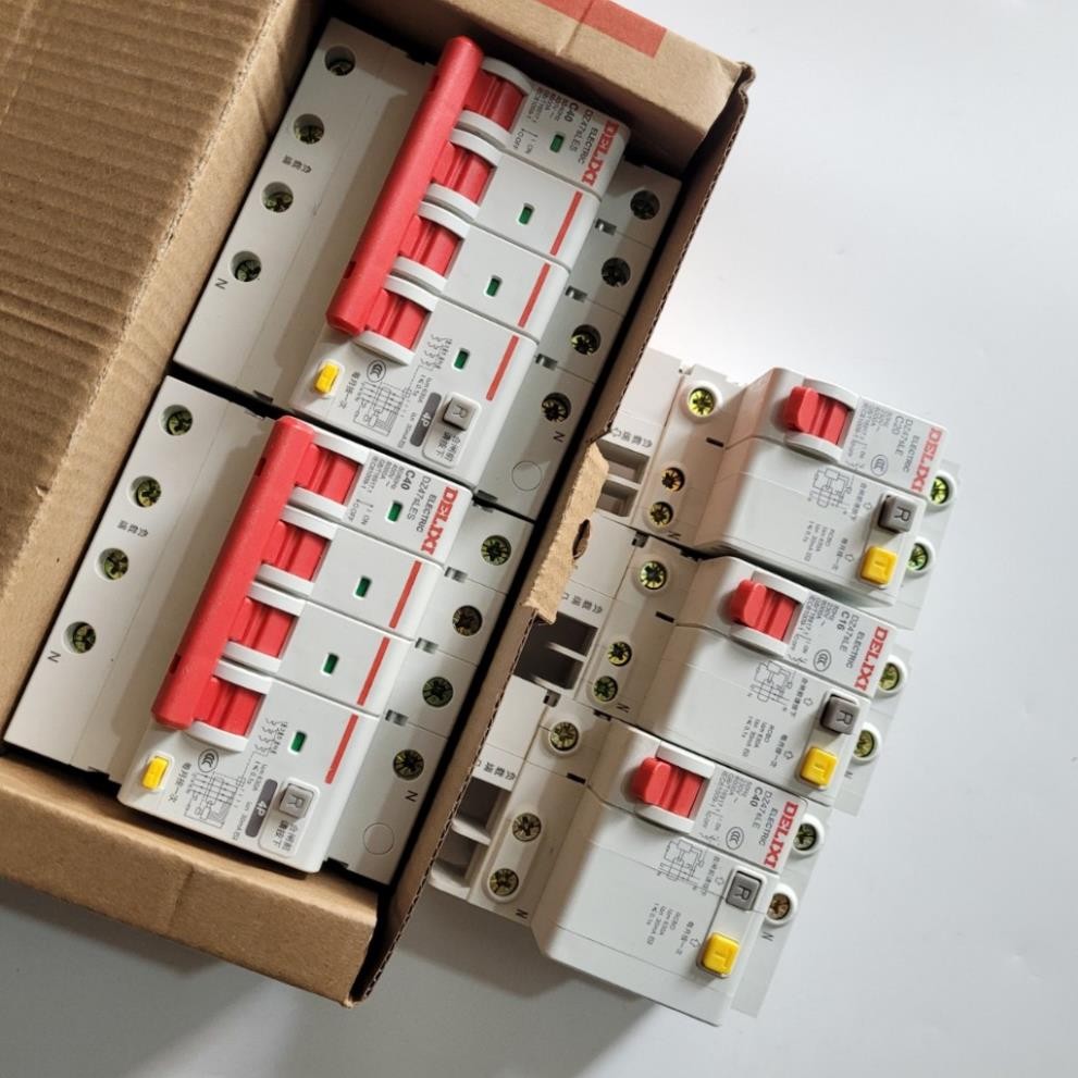 Aptomat Chống Giật DZ47sLES 3P+N, C 10A/16A/20A/32A/40A  Thương Hiệu DELIXI