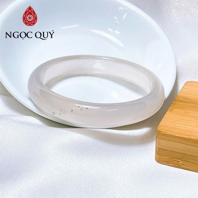 Vòng mã não trắng - chalcedony bạch nguyệt vân tảo xanh bản 9-11mm - Ngọc Quý